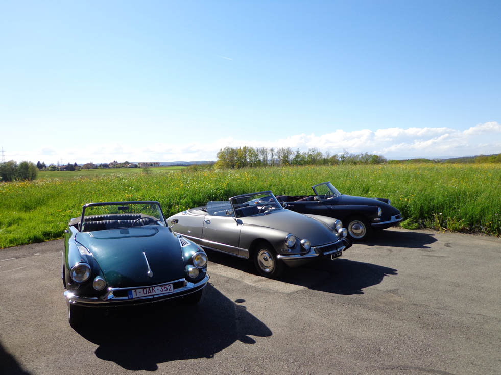 TROIS DS CABRIOLETS. 1961, REPLIQUE ET DS 21 1967.