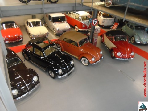 COLLECTION DE VW ET PORSCHE EN SUISSE.